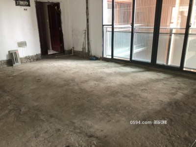 南湖公园旁边 名邦豪苑 中高层 168平 199万单价1..2万-莆田二手房