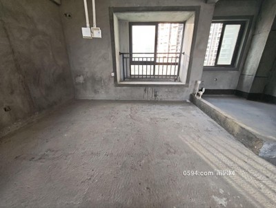 正榮府旁頭排湖景! 復(fù)試樓中樓，超低公攤! 贈(zèng)送30平雙主臥-莆田二手房