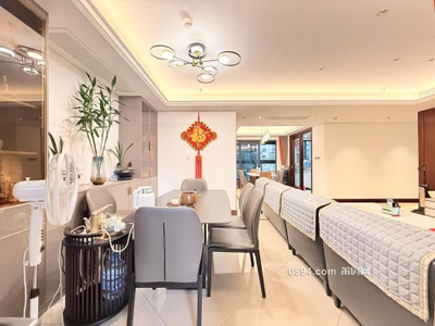 新出急賣融創(chuàng)精裝四房折毛坯12000滿兩年頂墩學(xué)校-莆田二手房