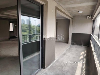 新車站旁 聯(lián)發(fā) 保利禧悅 中層4房2廳毛坯 交通方便.-莆田二手房