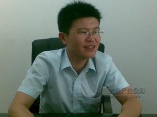 祥榮荔樹灣營銷負(fù)責(zé)人陳毅明