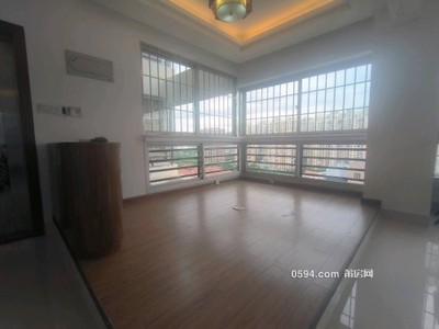 城東體育場南北東三紫花園 171萬 4室2廳3衛(wèi) 大面積 170平-莆田二手房