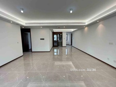 城南智能高端小區(qū)中南瓏禧臺高層精裝修四房視野采光-莆田二手房