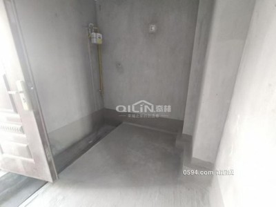 保利香檳公館 產(chǎn)權(quán)清晰 有電梯 朝南 次新房黃石工藝美術(shù)城-莆田二手房