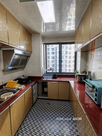 中特陽(yáng)光棕櫚城 142㎡ 四房二衛(wèi)二陽(yáng)臺(tái) 帶裝修 證齊全滿2年-莆田二手房