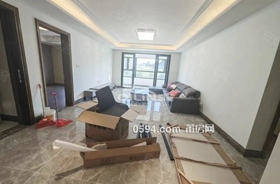 恒大御景半島 小區(qū)綠化高 朝南 次新小區(qū) 有電梯 滿二 雙衛(wèi)-莆田二手房