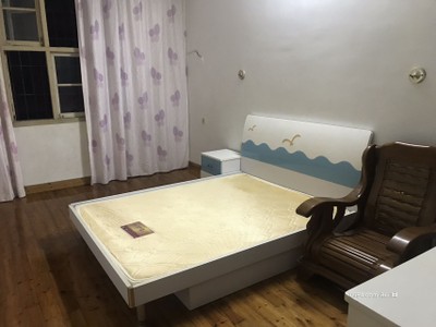 4室1廳1衛(wèi) 130平 租金1500元 安福電商城附近-莆田租房