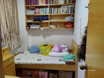 九五醫(yī)院旁  步梯四層   中間樓層  居住舒服  家具齊全  -莆田租房