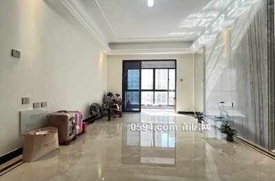 豐潤世家 出行方便 醫(yī)療配套成熟 電梯房 朝南 次新房-莆田二手房