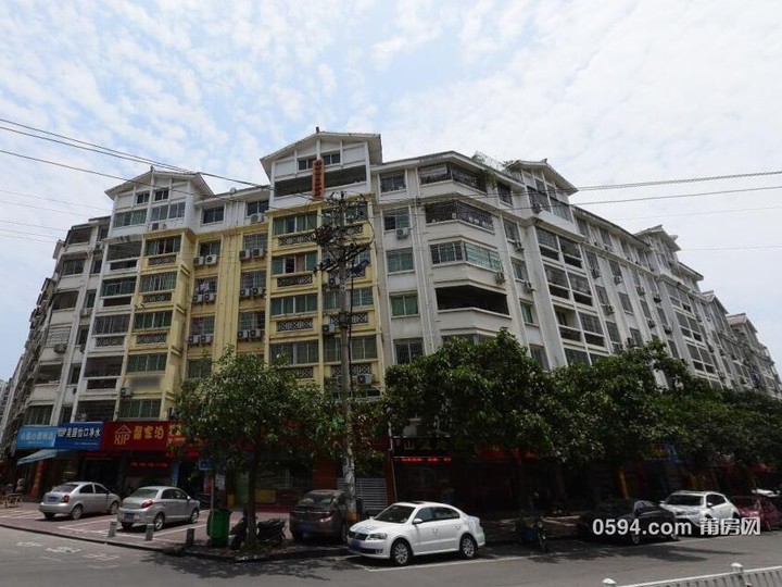 鑫焱梅峰西湖小區(qū)