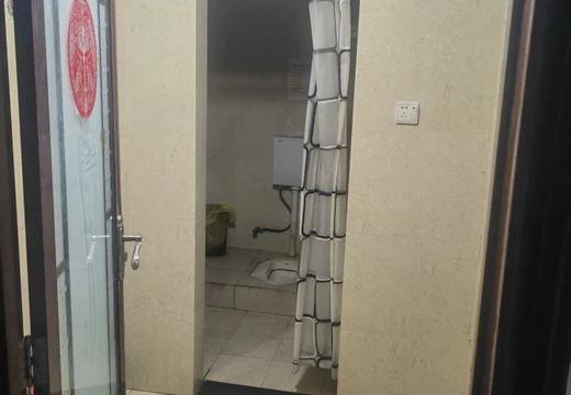 福建省莆田市城廂區(qū)霞林辦霞林居委會荔華大道荔景廣場永昌樓（807室）房地產(chǎn)及車庫