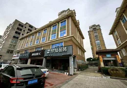 莆田市秀嶼區(qū)笏石鎮(zhèn)愛(ài)民西路南側(cè)“正鼎明珠”小區(qū)4號(hào)樓兩套房產(chǎn)，201室、301室