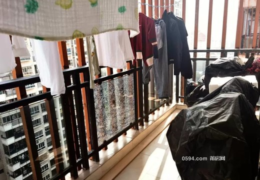 莆田市荔城區(qū)拱辰街道八二一中街918號辰門兜小區(qū)7號樓2梯1707的房地產(chǎn)