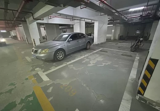 莆田市荔城區(qū)黃石鎮(zhèn)重興南街1399號地王地下一層A區(qū)209號