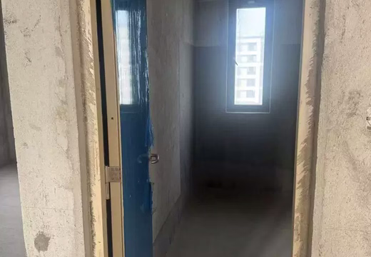 福建省莆田市秀嶼區(qū)笏石鎮(zhèn)霞厝街2511號云悅小區(qū)B區(qū)5號樓2梯2204室的不動產(chǎn)