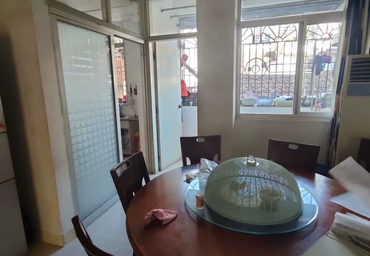 位于仙游縣鯉城街道洪橋社區(qū)至喜亭街26號1、5層一宗非成套住宅房地產(chǎn)及至喜亭街26號2層一宗成套住宅房地產(chǎn)