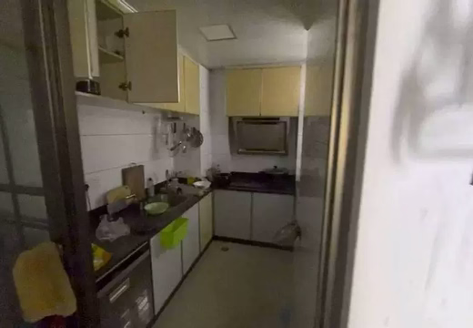 坐落莆田市荔城區(qū)拱辰街道下店路1699號(hào)淺水灣·陶源15號(hào)樓2梯1302室的房地產(chǎn)