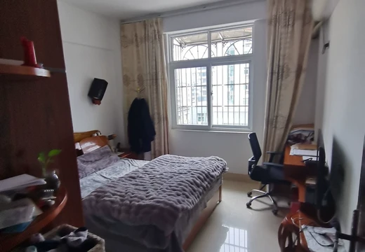 仙游縣鯉南鎮(zhèn)仙安村八二五南街555號1梯位503室的房地產(chǎn)