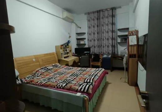 福建省莆田市荔城區(qū)拱辰街道延壽中街1786號(hào)荔園小區(qū)A區(qū)5號(hào)樓1梯102室房地產(chǎn)