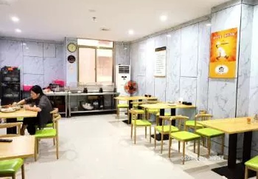 莆田市秀嶼區(qū)笏石鎮(zhèn)壩津笏楓路第1、2、4、5、6、7層的房地產(chǎn)