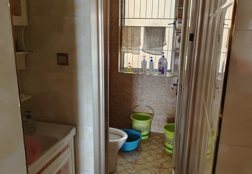 莆田市仙游縣鯉城街道東門社區(qū)居委會(huì)學(xué)府東路188號(hào)4號(hào)樓2梯位604室住宅房地產(chǎn)（現(xiàn)名“君隆財(cái)富東方”）