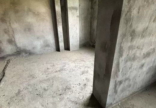 坐落在仙游縣鯉城街道龍泉社區(qū)師范路東側（萬晨·伯爵山B地塊）B76#幢410的房地產