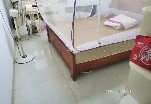 福建省莆田市涵江區(qū)湖園路99號(hào)武夷嘉園15號(hào)樓2梯506室房地產(chǎn)