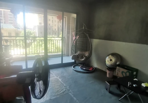 福建省莆田市涵江區(qū)國(guó)歡鎮(zhèn)黃霞路599號(hào)武夷木蘭都9號(hào)樓2梯303室房地產(chǎn)