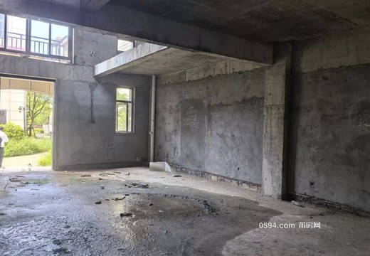 仙游縣鯉南鎮(zhèn)城南片區(qū)88號（名門八十八號）1#幢1-4層105的房地產(chǎn)