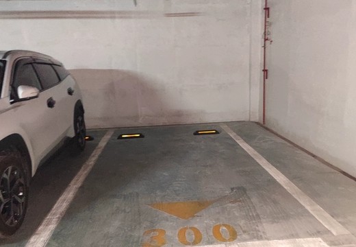 坐落在仙游縣鯉城街道學(xué)府東路1588號地下室地下1層車位（詳見清單4）