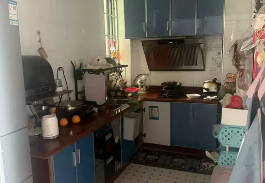 福建省莆田市涵江區(qū)國(guó)歡鎮(zhèn)涵華東路1888號(hào)金玉滿堂8號(hào)樓5梯409室、409A室房地產(chǎn)