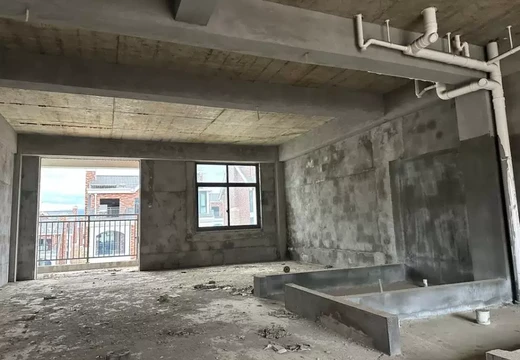 仙游縣鯉城街道龍泉社區(qū)師范路東側(cè)（萬晨·伯爵山B地塊）B65#幢1-5層B6501號(hào)的房地產(chǎn)