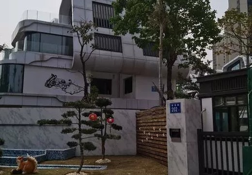 福建省莆田市荔城區(qū)西方天鎮(zhèn)九華路南側(cè)正鼎北戴河A2#1304