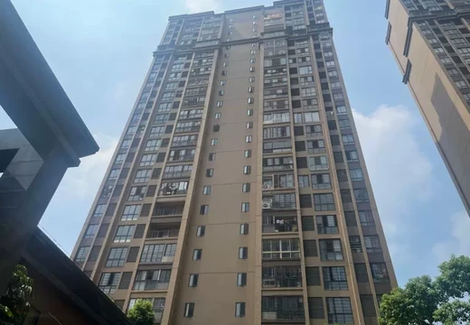 福建省莆田市涵江區(qū)國歡鎮(zhèn)六一西路2299號華永天瀾城一期2#樓1梯504室房地產(chǎn)