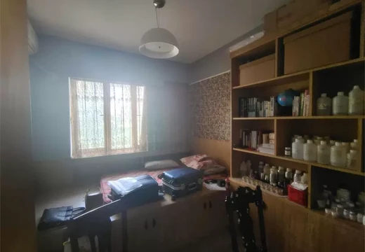 莆田市涵江區(qū)涵西街道公園西路588號(hào)名門(mén)小區(qū)6號(hào)樓201室房地產(chǎn)