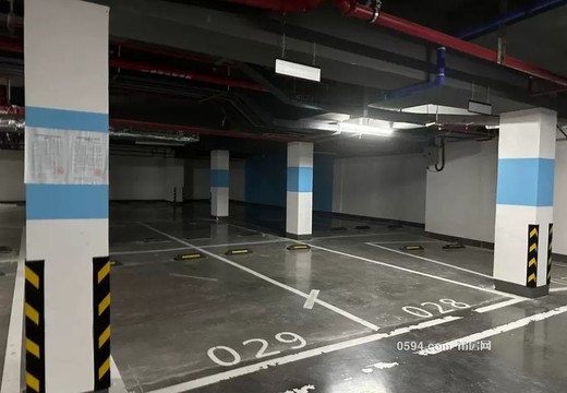 福建省莆田市涵江區(qū)梧塘鎮(zhèn)楓沁路299號旭輝美好花庭地下室29室車位