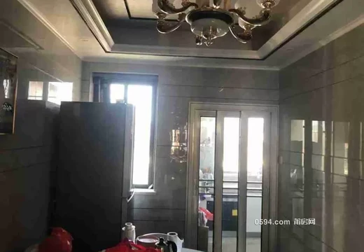 福建省莆田市涵江區(qū)國歡鎮(zhèn)六一西路2399號(hào)12號(hào)樓2梯2904室及2399號(hào)地下一層1196號(hào)房地產(chǎn)