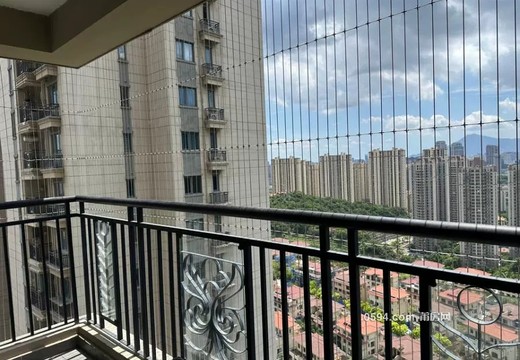 莆田市城廂區(qū)龍橋街道下鄭街1266號(hào)9號(hào)樓2105室的房地產(chǎn)