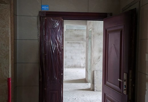 福建省莆田市荔城區(qū)鎮(zhèn)海辦事處豐美路富祥嘉園402室的房地產(chǎn)