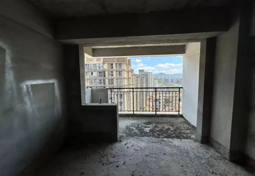 坐落莆田市城廂區(qū)龍橋街道荔城中大道1222號世紀豪景2梯2704室的房地產