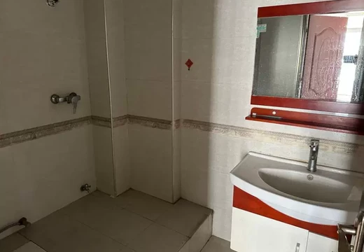 莆田市荔城區(qū)拱辰街道延壽北街356號(hào)東城一號(hào)3號(hào)樓2梯807、808室的房地產(chǎn)