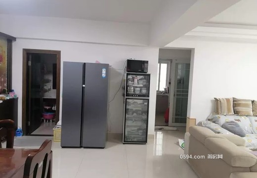 莆田市城廂區(qū)龍橋辦太平居委會勝利北街83號2號樓910室住宅房產(chǎn)