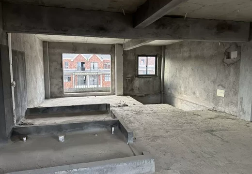 仙游鯉城街道龍泉社區(qū)師范路東側（萬晨·伯爵山B地塊）B22幢1-5層B2201號