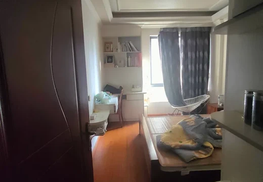 福建省莆田市涵江區(qū)國歡鎮(zhèn)六一西路2299號華永天瀾城一期3#樓1梯503室房地產(chǎn)