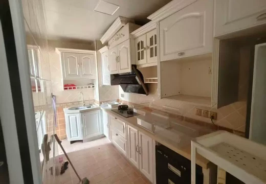 坐落在莆田市城廂區(qū)霞林街道荔華東大道8號(hào)莆田萬(wàn)達(dá)廣場(chǎng)7號(hào)樓第一梯3202室的房地產(chǎn)[閩（2022）莆田市不動(dòng)產(chǎn)權(quán)第CX010223號(hào)]