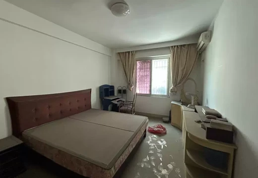 坐落莆田市荔城區(qū)鎮(zhèn)海街道勝利北街975號西門小區(qū)7號樓2梯304室的房地產(chǎn)