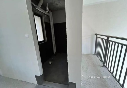 莆田市涵江區(qū)白塘鎮(zhèn)城涵東大道1666號(hào)天宸公館15號(hào)樓2605室