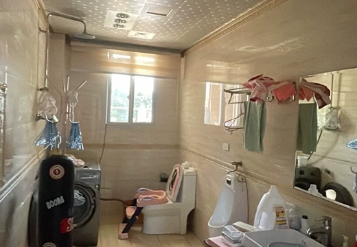 仙游縣鯉南鎮(zhèn)大坂村三郊路238號的房產(chǎn)及相應(yīng)的土地使用權(quán)