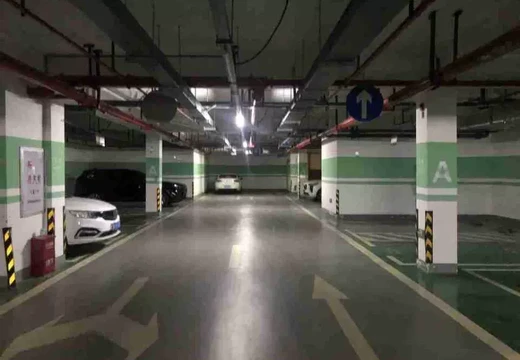 福建省莆田市涵江區(qū)三江口鎮(zhèn)芳山村金都145號三盛璞悅公館地下一層444號車位