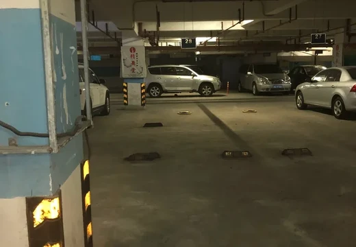 坐落莆田市城廂區(qū)龍橋辦太平居委會勝利北街83號2號樓地下車位028室的房地產(chǎn)